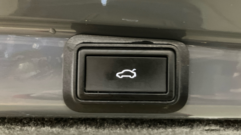 Volkswagen Transporter T32 Swb Diesel Special Edition 2.0 BiTDI 204 Sportline Black Ed Kombi Van DSG